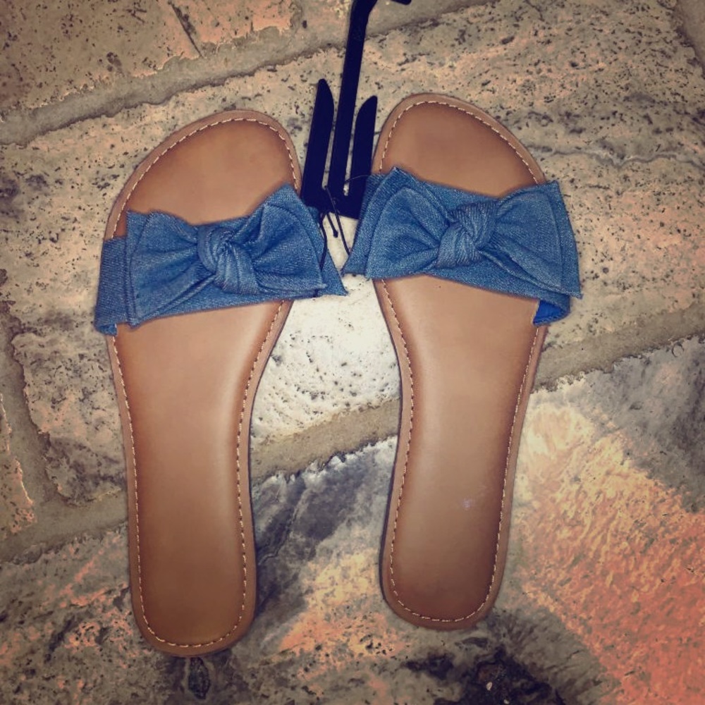 Brand new jean bow tie slides